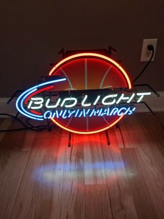 Budweiser Bud Light Beer Neon Sign College Basketball March Madness Ncaa
