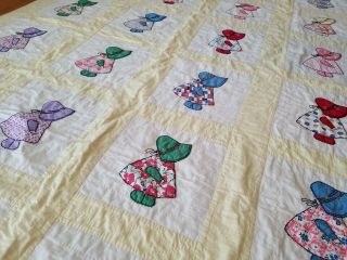 Vintage Handmade Sunbonnet Sue Quilt Embroidery Applique Feedsack 60x81