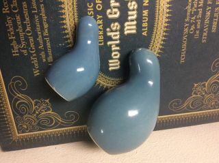 Vintage Eva Zeisel Shmoo Blue Salt And Pepper Shakers Red Wing Town And Country