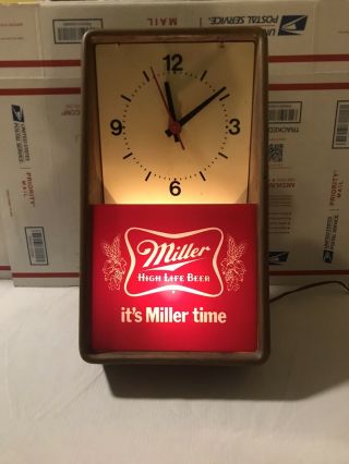 Vintage 1980 Miller High Life Beer Lighted Wall Clock ‘its Miller Time’ Bar Sign