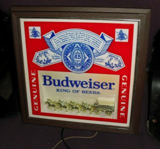 Vintage 1986 Budweiser Pull - Chain Lighted Beer Sign Clydesdales