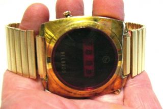 Vintage Helbros Digital Led Wristwatch Red Face Gold Band