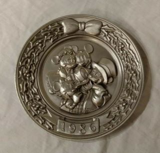 The Walt Disney Co Hudson Pewter 5 7/8 " Plate 1986 " God Bless Us,  Every One "