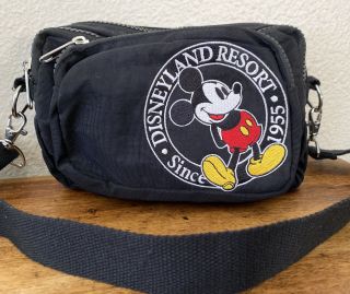 Walt Disney Disneyland Resort Black Crossbody Fanny Pack Embroidered Zip Bag