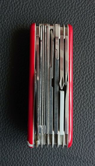 Victorinox 53501 Red Swiss Army Swisschamp Multi Knife 38 Tool