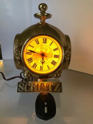 Vintage 1972 Schlitz Beer Motion Clock Lamp Light Bar Sign Display Man Cave
