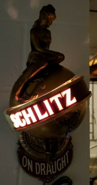 Vtg Schlitz 1970s Lady Globe Lighted Wall Sconce Mancave Cave Beer 2