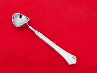 Reed & Barton Sterling Silver 18th Century Ice Cream Scoop Ip - 17