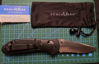 Benchmade 551s - S30v Griptilian Axis Lock Knife Satin Serrated Discontinued Model