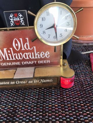 VINTAGE OLD MILWAUKEE BEER CLOCK CASH REGISTER TOPPER LIGHTED SIGN WITH CHIME 3