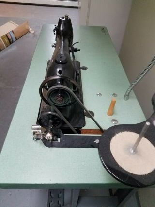 Vintage SINGER Model 96 - 10 Sewing Machine Local 3