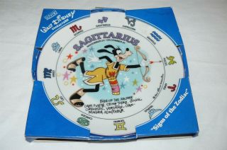 Walt Disney Signs Of The Zodiac 6.  5 " Collector Plate Sagittarius The Archer Mib