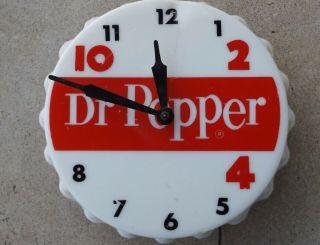 Vintage Dr Pepper Lighted Bottle Cap Advertising Clock - Soda Pop Red On White