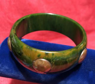 Vintage Bakelite Green & Yellow Marble Bangle Bracelet Brass? Estate Find
