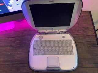 Vintage Clamshell Apple Ibook G3/m2453 As - Is Graphite