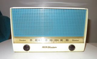 Vintage 1954 Rca Victor Tube Radio Model 4 - X - 648 Powder Blue & Ivory Color