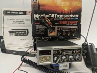 Ge 3 - 5817a Cb Radio Vintage 40 Ch W/original Box - Lighted For Day Or Night Use