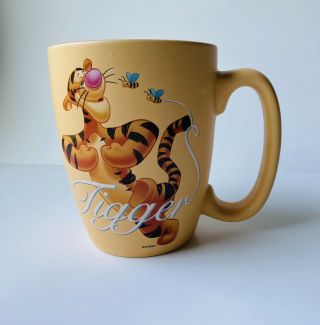 Orange Disney Store Tigger And Bees Large Handle Coffee Tea Mug 20oz