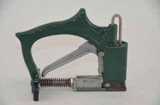 Vintage FLETCHER DP2 Glazier ' s Diamond Point Driver Stapler Frame Maker USA Tool 3