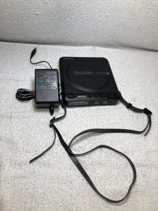 Vintage Sony D - 12 Discman Mega Bass Player W/ Charger Fast Shippin