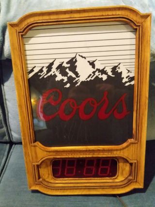 Vintage 1981 Coors Beer Lighted Digital Wall Bar Clock Sign.
