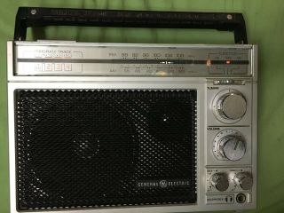 Vintage Silver General Electric Ge 3 - 5508a Portable Am/fm 8 Track Player
