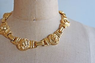 Vintage 80s Choker Necklace Gold Tone Lion Head Link Necklace