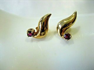 Estate Vintage 14k Yellow Gold Ruby Stud Earrings