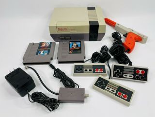 Vintage 1985 Nintendo Nes Action Set Gray Console Nes - 001 Bundle