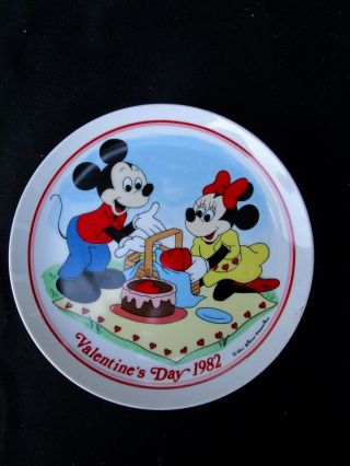 Disney Mickey Mouse Valentine Day 1982 Collector Plate Limited Edition