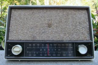 Vintage Zenith Tube Radio Model 7c02 Am/fm Retro Mcm C1950’s