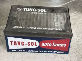 Vintage Tung - Sol Auto Lamp Dealer Display Case Collectible