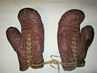 Vintage Yale Pro 16 Boxing Gloves With Laces