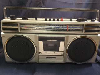 Vintage Sanyo M9706 Ghettoblaster Boombox Radio Cassette Recorder Stereo