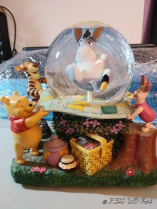 Disney Snow Globe Eeyore Winnie The Pooh Picnic Rumbly In My Tummy - See Note