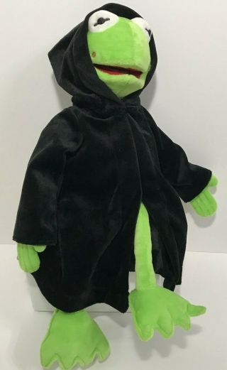 Disney Muppets Most Wanted Constantine Kermit The Frog 15 " Plush In Black Cape