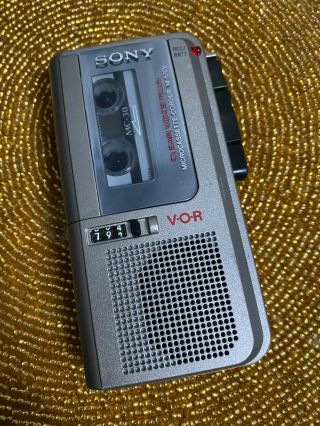 Vintage Sony M570v Micro Cassette Tape Voice Recorder Vor And Micro Tape