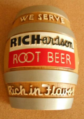 Vintage Richardson Root Beer Plaster Wall Sign Chalk Plaque 2 Chips On Front