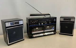 Vintage Boombox AM - FM Stereo Double Cassette High Speed Dubbing Sears See Video 3