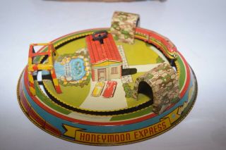 Vintage 1930 ' s Marx Honeymoon Express Windup Toy Train w/Original Partial Box 3