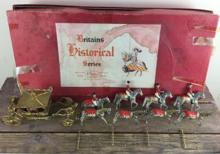 Vintage Britains Historical Series 9401 Majesty’s Coronation Stage Coach Set
