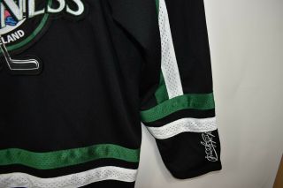Guinness St.  Patricks Day Toucan Hockey Jersey Size XL 3