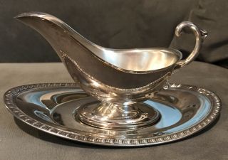 Vintage English Silver Mfg.  Corp.  Silverplate Gravy Boat With Tray