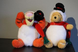 Disney Store - Winnie The Pooh & Tigger As Snowman Plush Beanie 2002 -