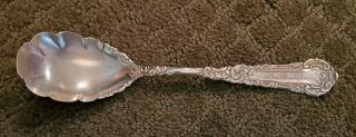 Wm Rogers Yale Pattern Scalloped Edge Serving Spoon Very Pretty Berry ?