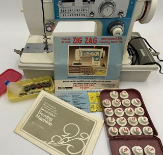 Vintage Stretch Stitch Dressmaker S - 2402 Heavy Duty Sewing,  Embroidery Machine 2