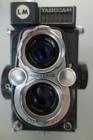 Vintage Yashica 44 Lm Tlr Dual Lens Camera