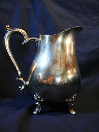 Vtg Oneida Usa Countess 8.  25 " Tall Silverplate Claw Foot Water Pitcher W/ice Lip