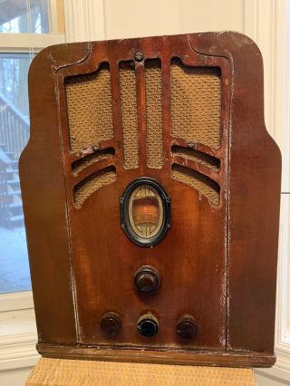 Vintage Philco Tombstone Tube Radio Model 610