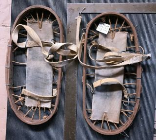 Ww2 Era Canadian Wooden Canvas Vintage Mountains Bear Paws Snow Shoes Wwii
